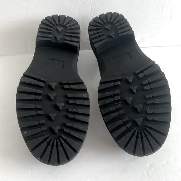 TORRID Shoes Women’s Chunky Lug Loafers Chunky Block Heel Shoes Size 10.5WW New - Picture 8 of 8